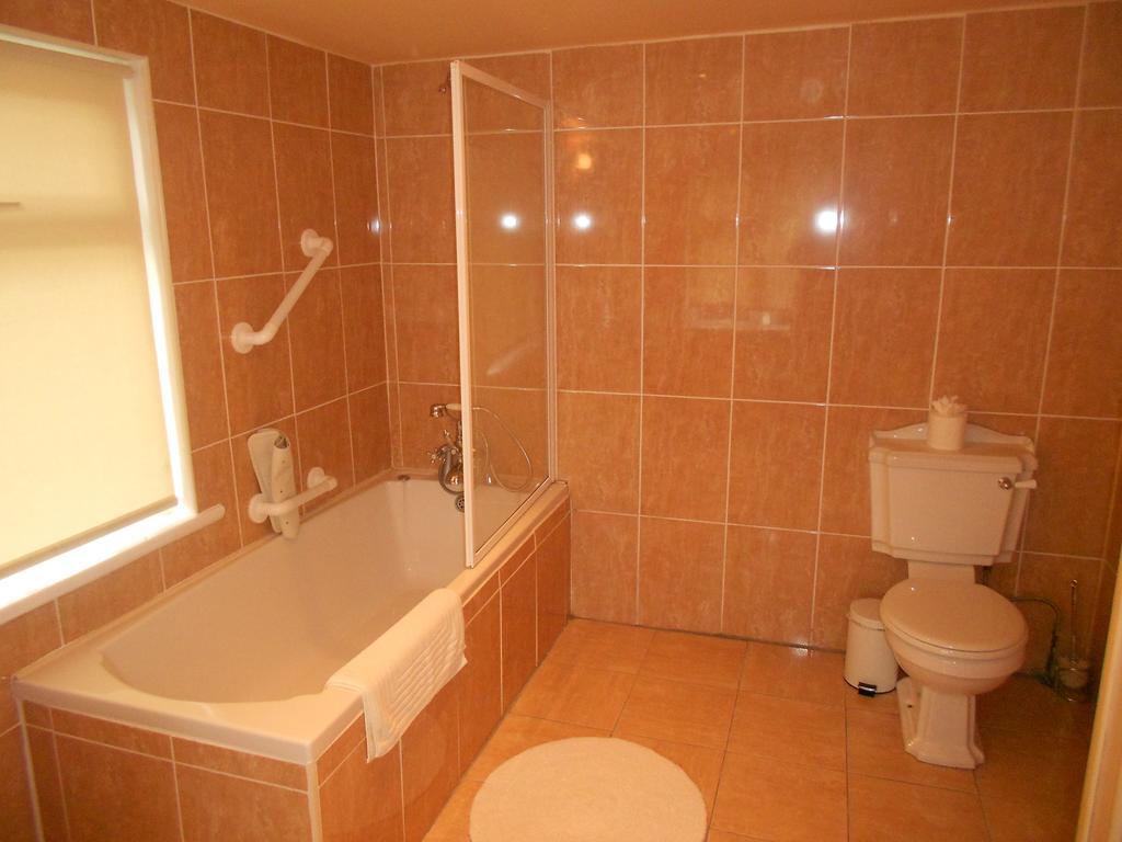 Tralia Farmhouse Self Catering Farranfore Zimmer foto
